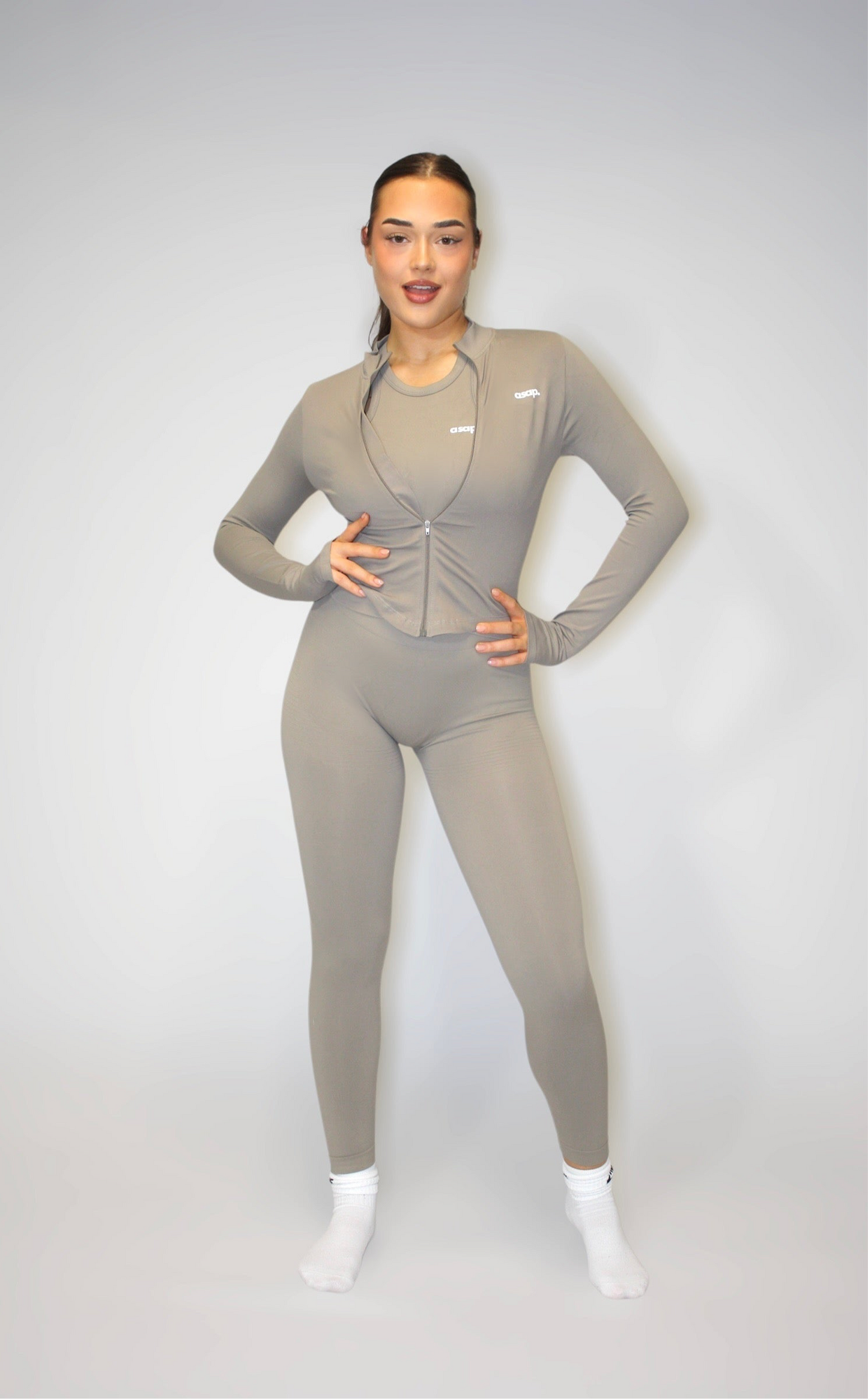 Zip top taupe